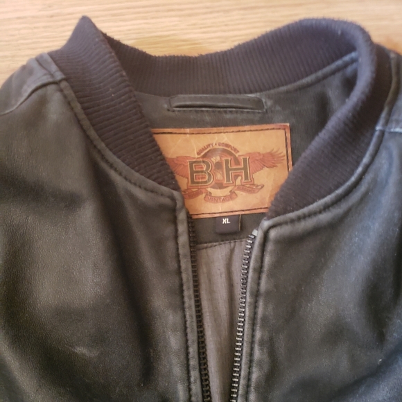 Men's leather jacket - Picture 2 of 5
